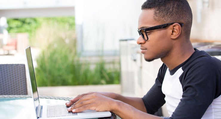 Student working on the FAFSA