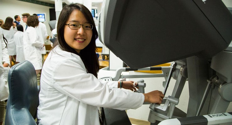 USF Summer Program student working in a lab.